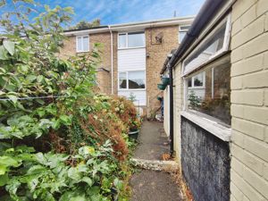 Photo 7- click for photo gallery